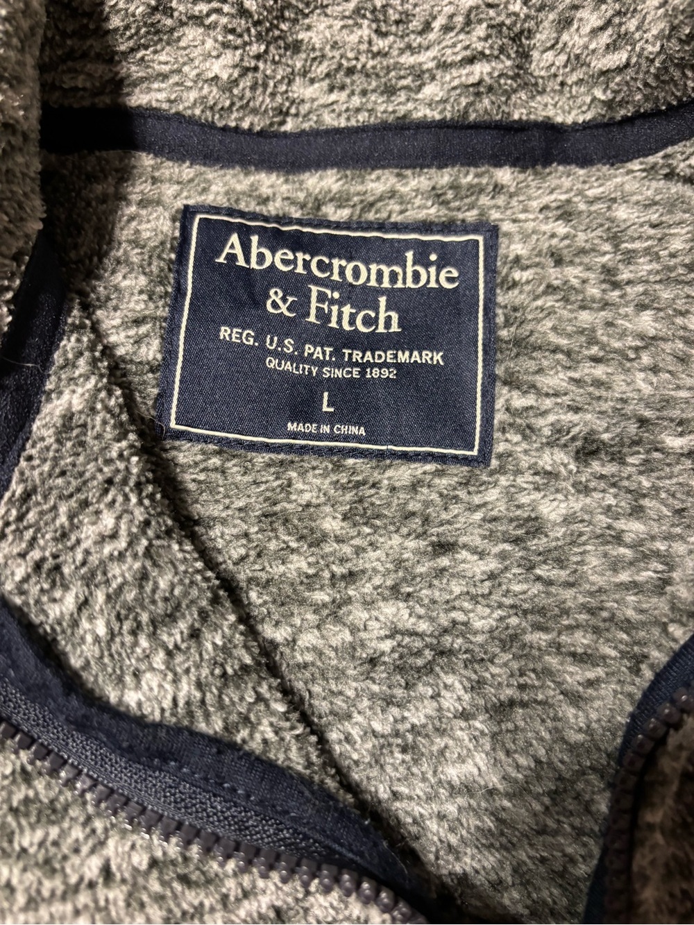 Abercrombie & Fitch Men's Heather Gray Half-Zip Sweater with Navy Trim - Picture 4 of 14